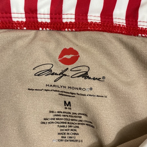 Marilyn Monroe red bikini size Medium - Picture 2 of 3